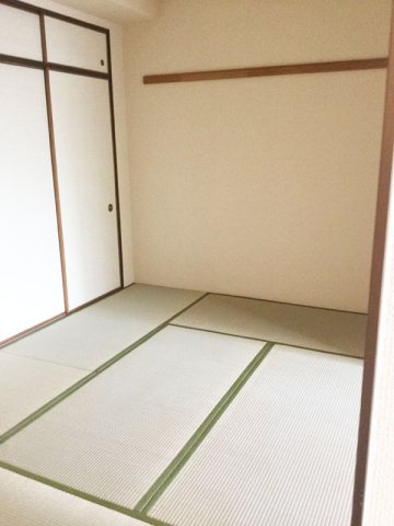 大阪市平野区喜連西３丁目の賃貸マンションの和室