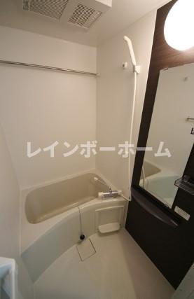 リブリ・deuxSoleil中里の浴室