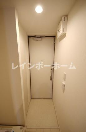 リブリ・deuxSoleil中里の玄関