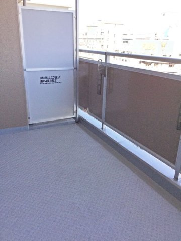 大阪市城東区森之宮２丁目の賃貸マンションのバルコニー
