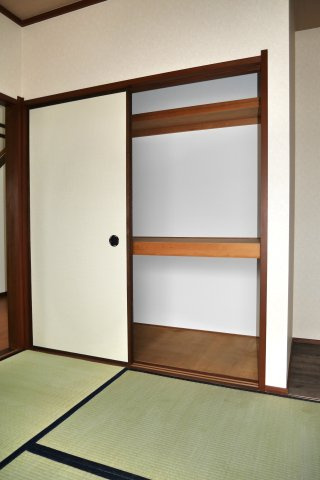 大刀洗町高樋　中古戸建住宅の収納