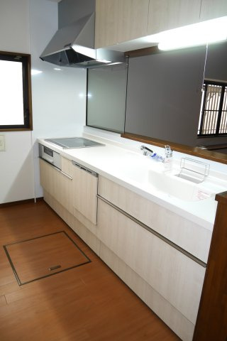 大刀洗町高樋　中古戸建住宅のキッチン