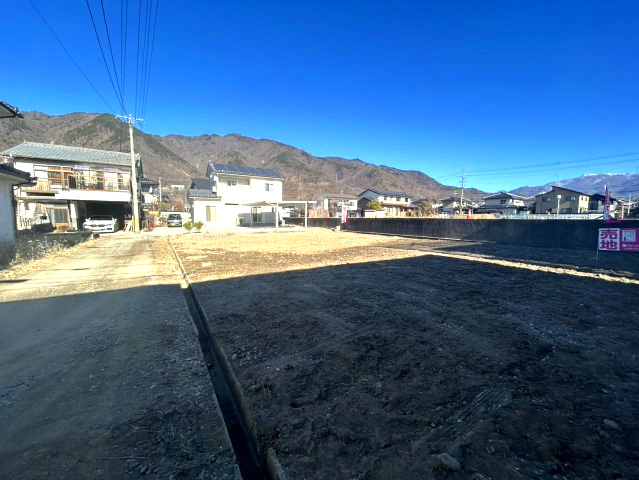 土地　上田市常磐城五丁目の外観