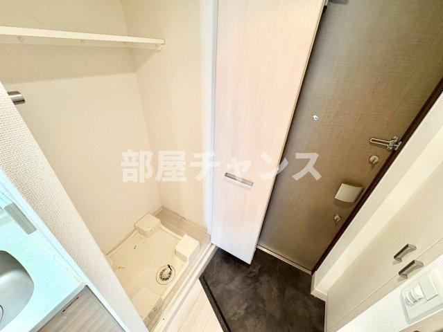 プレサンス名古屋STATIONディーヴァの玄関