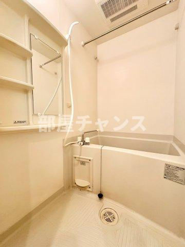 プレサンス名古屋STATIONディーヴァの浴室