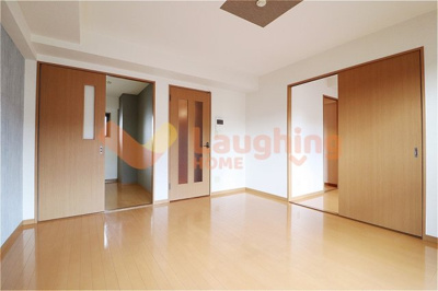 【居間・リビング】 | ボリ・モゼⅡ | おしゃれな居間です※同タイプのお部屋になります。