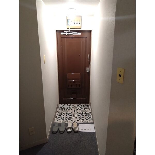 大鐘ビルの玄関