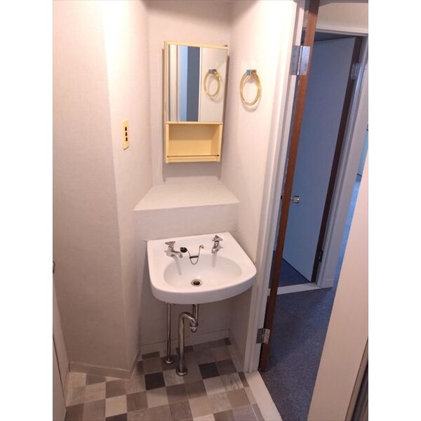 大鐘ビルの洗面所