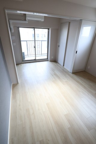 大阪市都島区片町１丁目の賃貸マンションの寝室