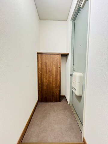 グレープハウスの玄関