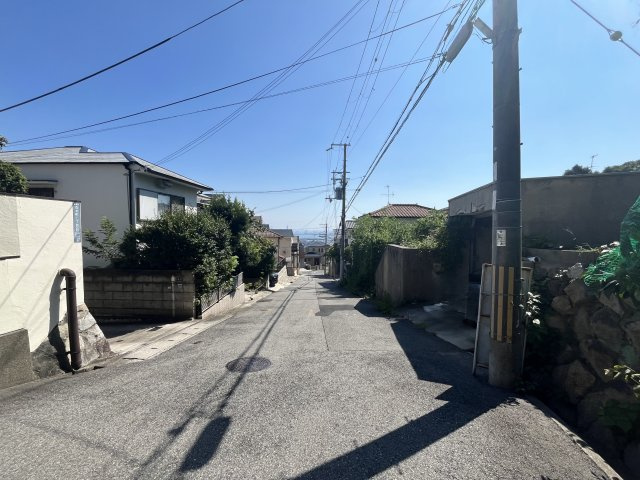 東灘区森北町7丁目　売土地の前面道路含む現地写真
