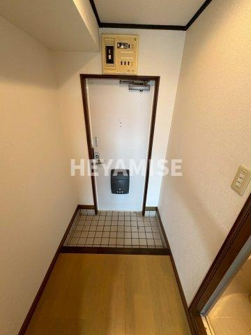 BEN匠7番館の玄関
