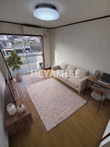 BEN匠7番館の居間・リビング|家具・家電はAI生成となります