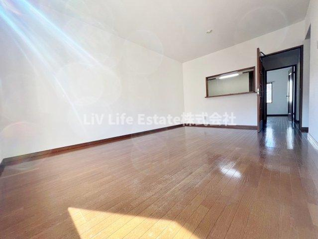 グリーンヒルズの居間・リビング