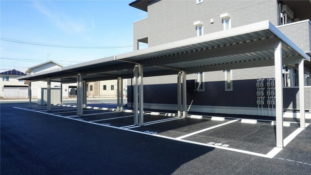 ヒルズレジデンシャルD23の駐車場