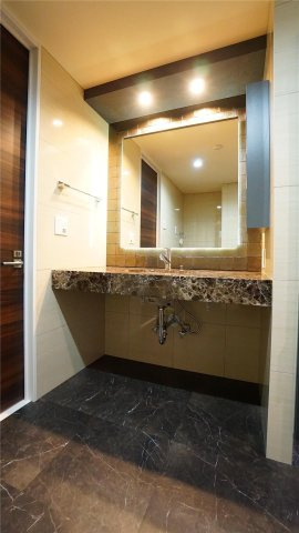 ヒルズレジデンシャルD23の独立洗面台