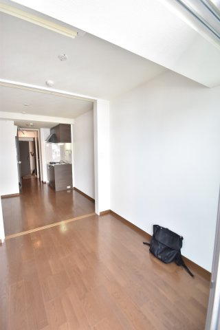 大阪市都島区東野田町１丁目の賃貸マンションの居間・リビング