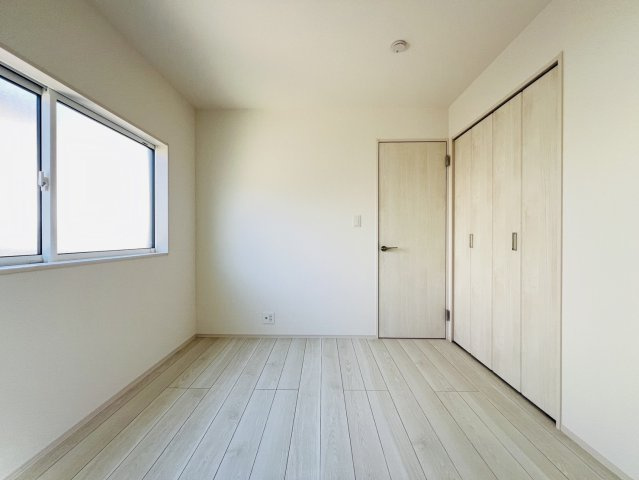 知多市南粕谷2丁目47番219『仲介手数料無料』新築一戸建て・建売の洋室