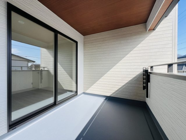 知多市南粕谷2丁目47番219『仲介手数料無料』新築一戸建て・建売のバルコニー