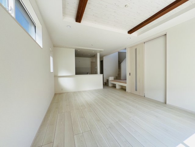知多市南粕谷2丁目47番219『仲介手数料無料』新築一戸建て・建売の居間・リビング