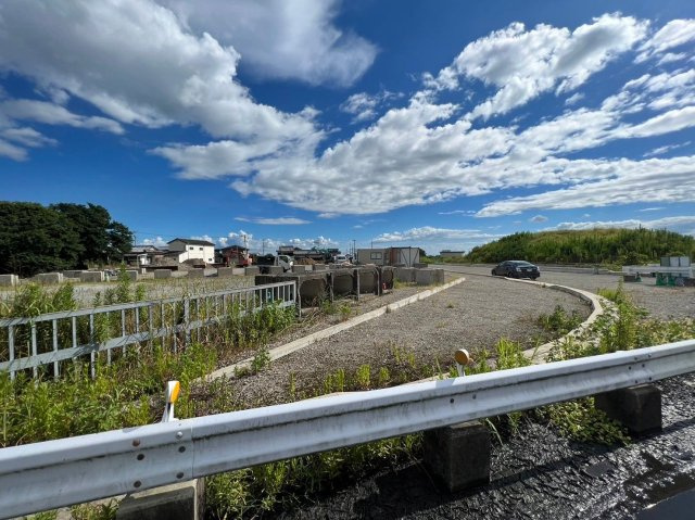 久留米市安武町　売り土地の周辺|西側計画道路です。
