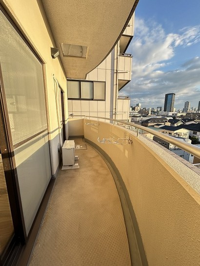 【バルコニー】