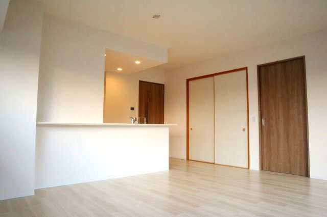 サーパス南田宮の居間・リビング