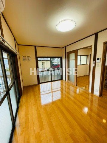 ショコラ城山台の洋室