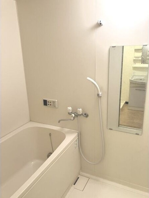 【浴室】 | サン=テグジュビル