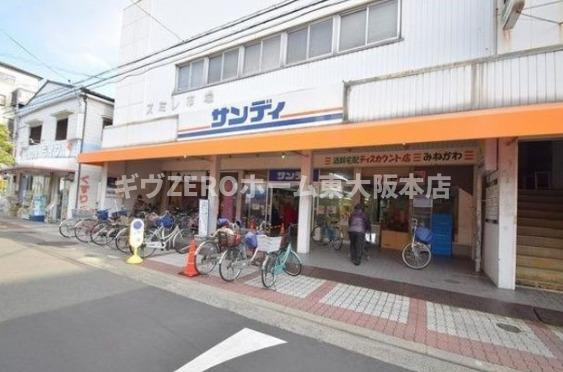 ル・ブール城東の周辺