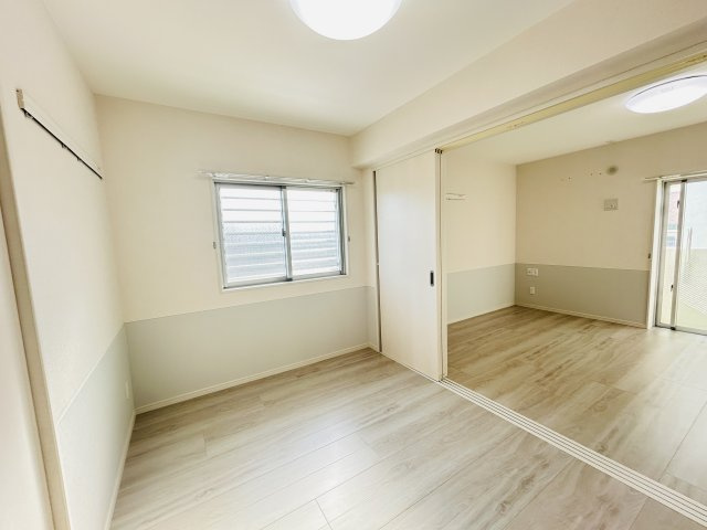 TREVO　YR　の洋室