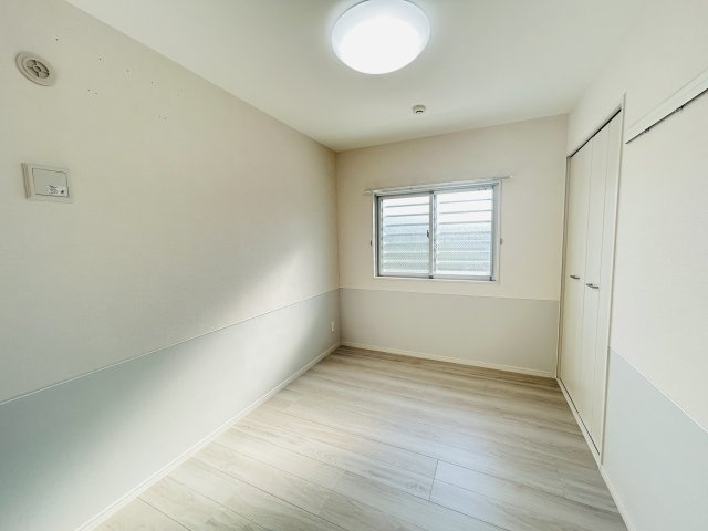 TREVO　YR　の洋室