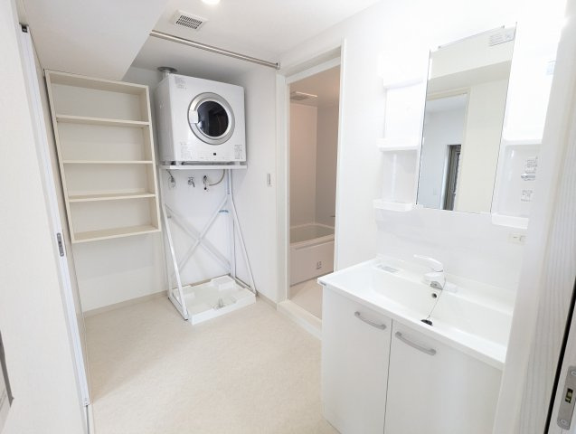 TREVO　YR　の洗面所