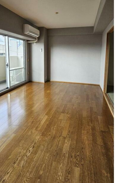 東灘コーストアヴェニュー弐番館の居間・リビング