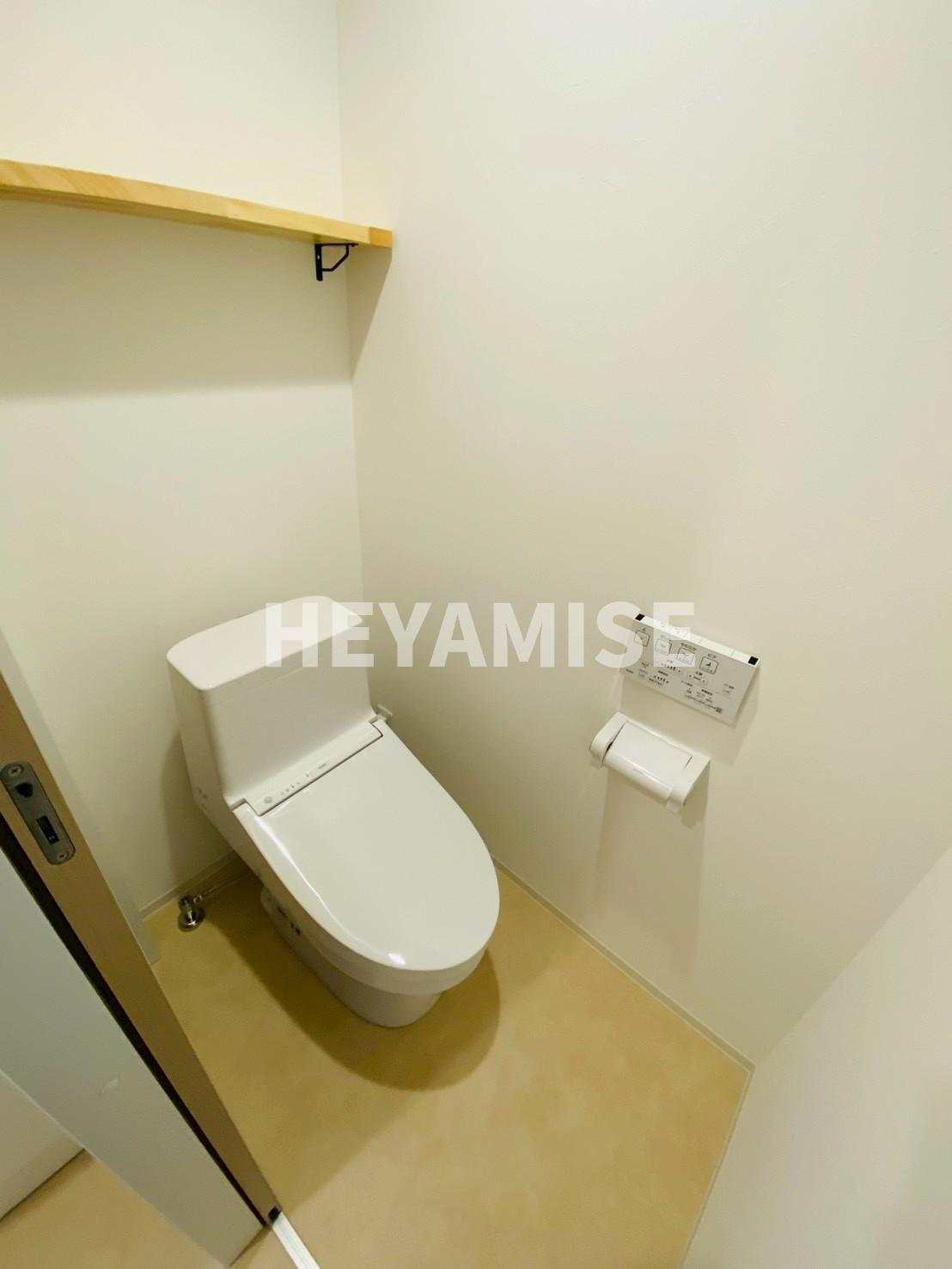 デ・クメール大橋のトイレ