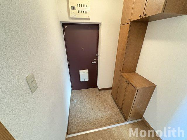 ハイネスアカデミーの玄関