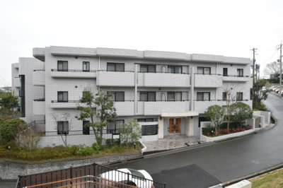 【周辺】 | セントラルパレス東豊中 | 現在ご返済中のカーローン・カードローン・教育ローンなどを住宅ローンに一本化したり、家具家電購入費用・引越し費用を住宅ローンと組み合わせるなど、お客さまにメリットの多い住宅ローンのご提案が可能です。