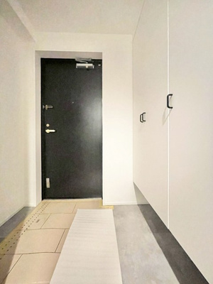 【玄関】 | セントラルパレス東豊中 | エイブルだけの嬉しいサービス、ご用意しております。詳細は、お気軽に当社までお問合せ下さいませ！