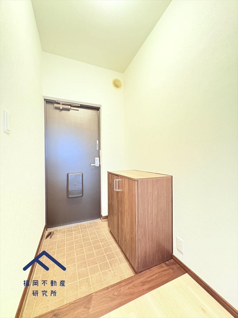 アーベインルネス諸岡壱号棟の玄関