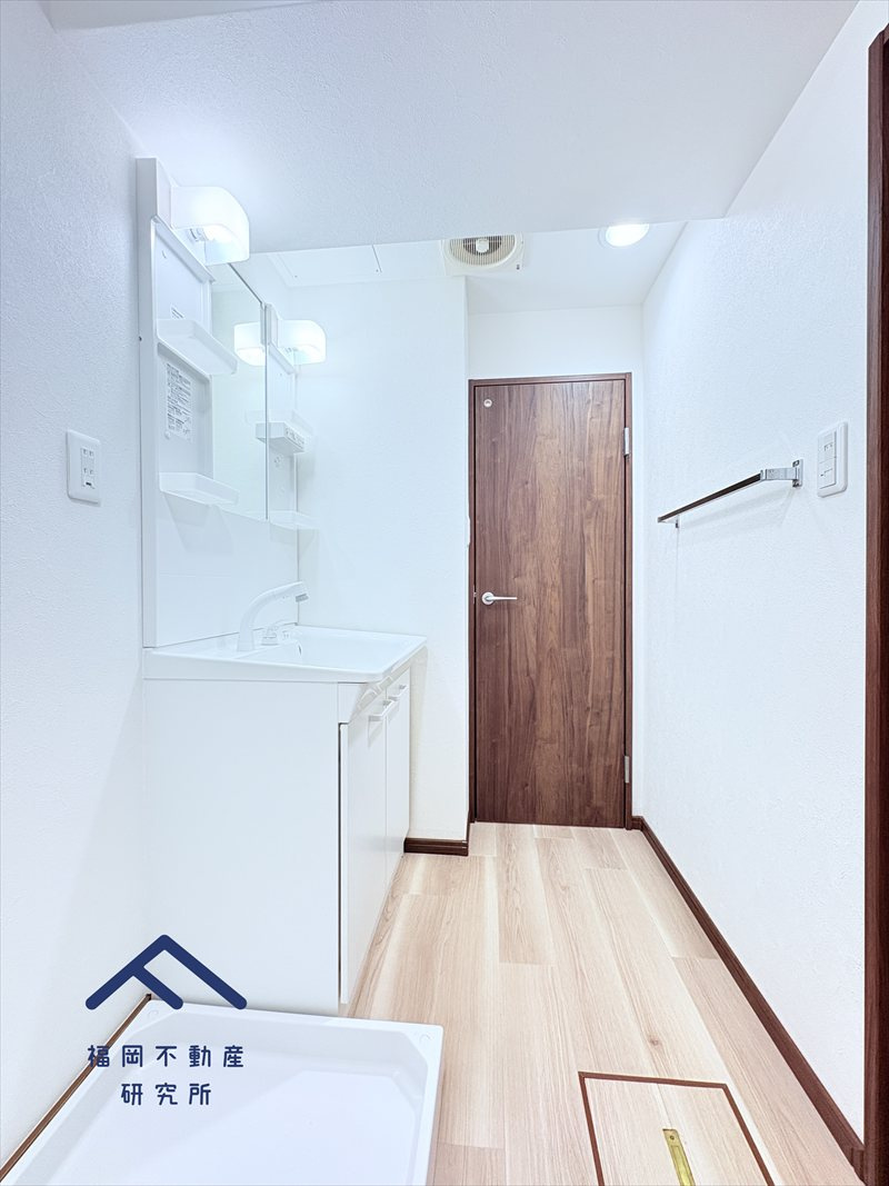 アーベインルネス諸岡壱号棟の玄関