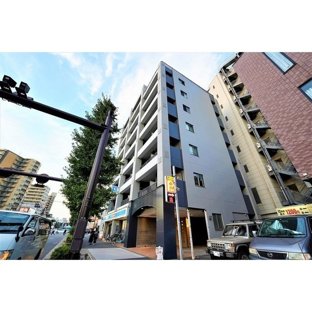 コスモリード羽田の外観