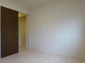 【内装】 | フォルビート | 洋室