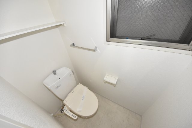 ビエラ江戸堀民泊可のトイレ