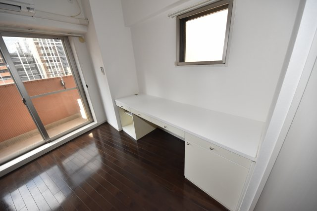 ビエラ江戸堀民泊可