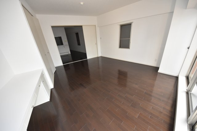 ビエラ江戸堀民泊可