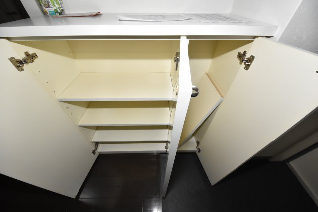 ビエラ江戸堀民泊可の玄関