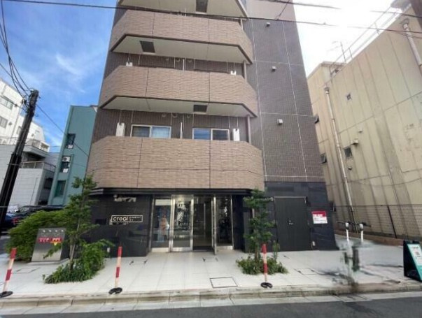 CREAL premier浅草のエントランス