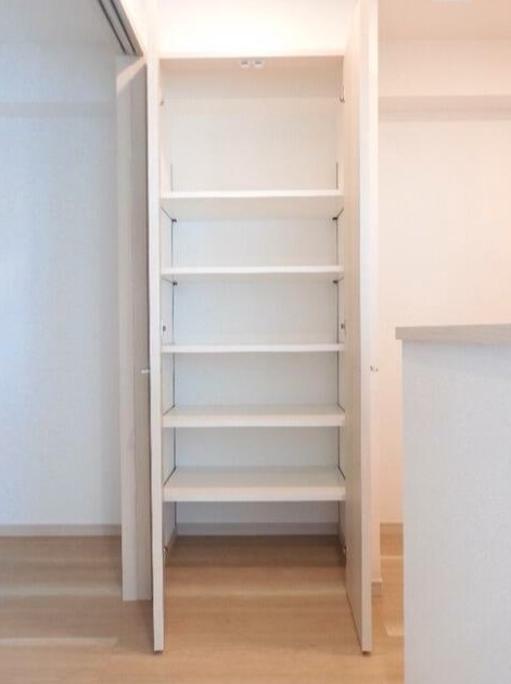 CREAL premier浅草の収納