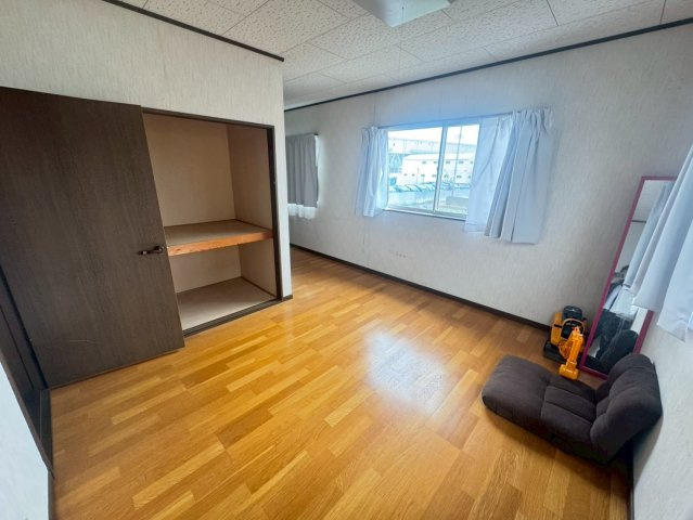 古河市水海　中古戸建の洋室