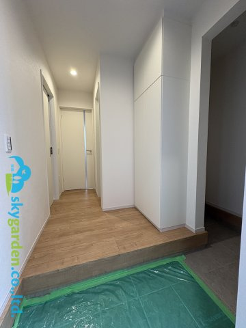 藤沢市大庭8期　新築戸建　全1棟1号棟の玄関|収納のある玄関です